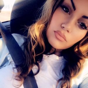 Meet your Posher, Brooke